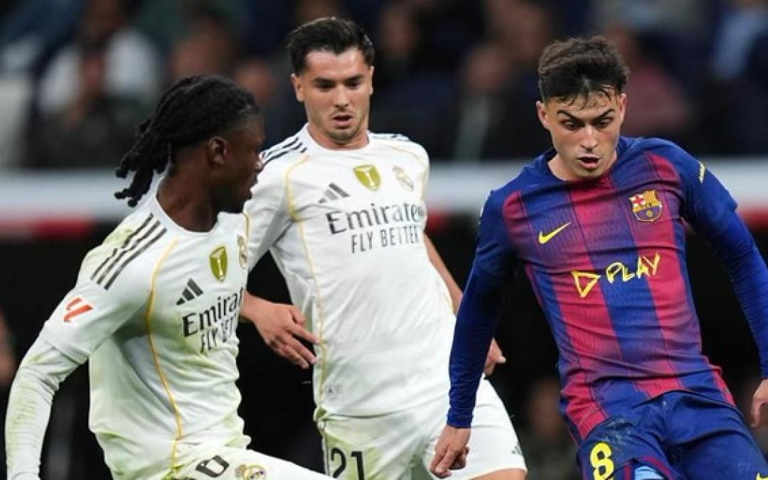 世體：伯納烏南看臺(tái)多次高喊侮辱口號(hào)，西甲聯(lián)盟已向足協(xié)舉報(bào)